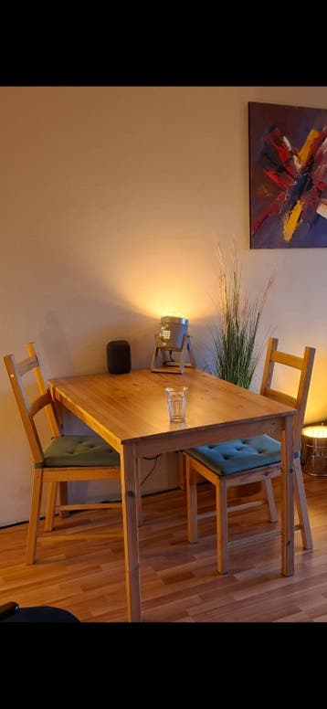 2x IKEA IVAR eetstoel met groen kussentje