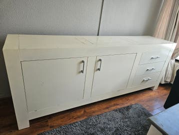 Gratis Dressoirkast - 2.20 x 85 x 50 cm