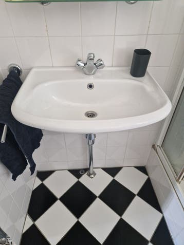 Wastafel met kraan - 60 cm breed - Gratis af te halen