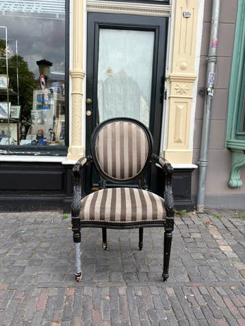 3 STOELEN GRATIS - alle 3 ophalen graag