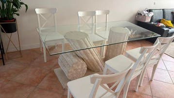 GRATIS Eettafel met glazen blad – 190 x 90 cm
