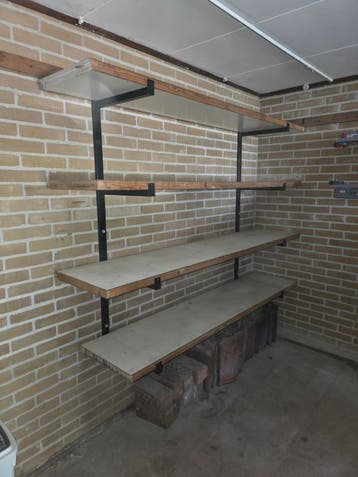 Hangende stellingkast met verstelbare hoogte