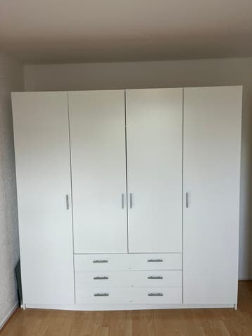 GRATIS kledingkast