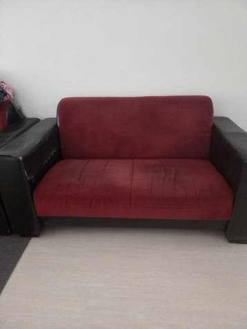 2 comfortabele tweepersoonsbanken - Rood met zwart