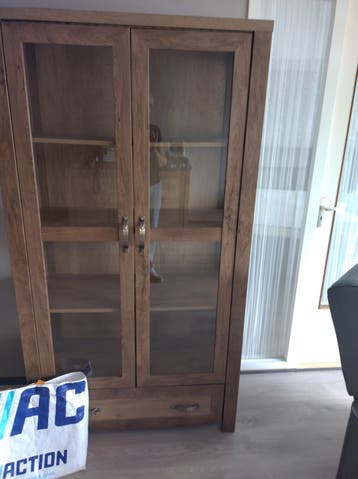 Vitrinekast Wild Donker Eiken met Gehard Glas