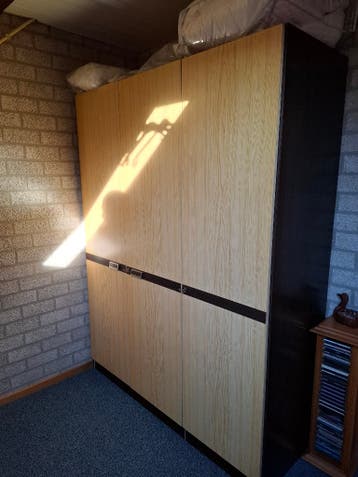 Kledingkast met 3 deuren GRATIS ophalen