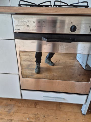 Gebruikte keuken met werkende apparatuur - zelf demonteren
