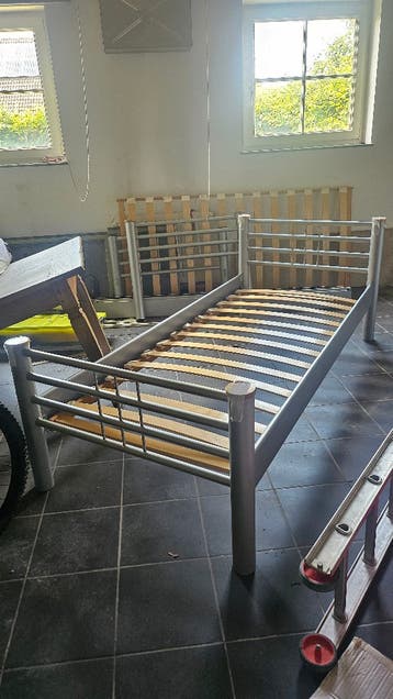 1-persoonsbed met lattenbodem