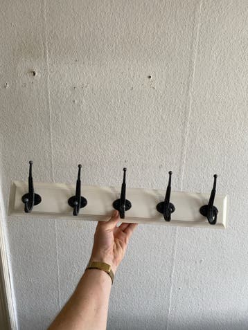 Wandkapstok met 5 haken - Crème/Zwart