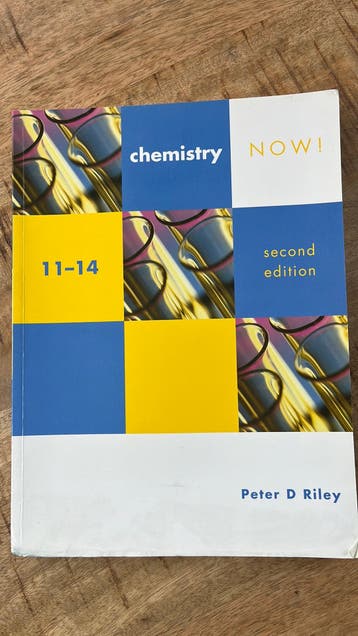 GRATIS: Chemistry now, second edition 11-14