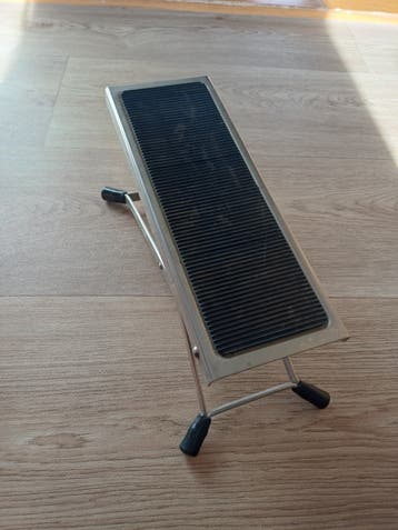 Voetensteun gitaar