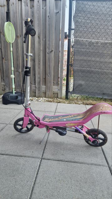 Gratis space scooter