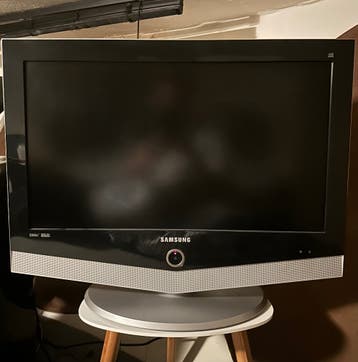 Samsung tv 26 inch