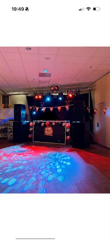 DJ's met Licht en Geluid te Boeken!
