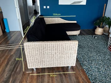 Gratis hoekbank - rotan met zwarte bekleding