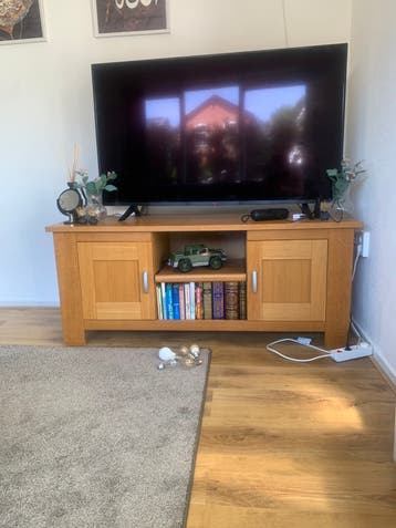 Gratis tv kast zo goed als nieuw