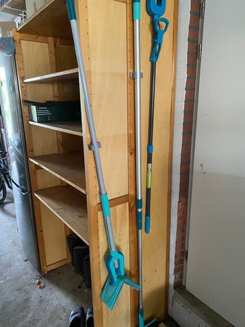 Gratis, Houten stellingkast