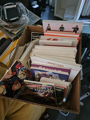 Gratis Amstelveen -  doos met kookboeken