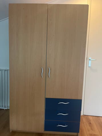Kledingkast met hangruimte, planken en lades