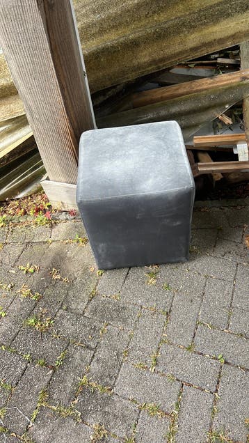 Antraciet poef