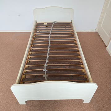 Eenpersoonsbed, bed, bedden, twijfelaar, slaapkamer