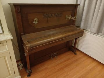 Gratis afhalen: Rittmayer piano met kruk