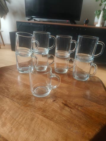 Glazen theekopjes