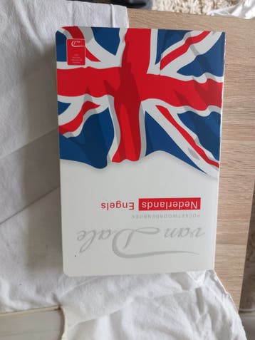 Dikke Van Dale Pocketwoordenboek Nederlands-Engels