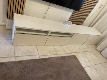 Gratis Besta tv-meubel