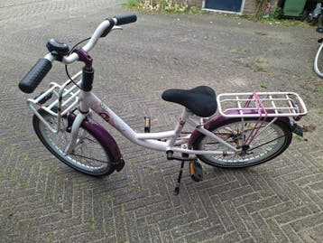 Meisje fiets