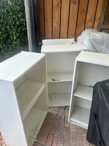 3 gratis witte kasten - 3 Free White Storage Cabinets