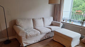 IKEA Ektorp 3-zitsbank met footstool - zo goed als nieuw