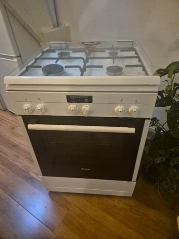 Gratis fornuis, even schoonmaken en ready to go