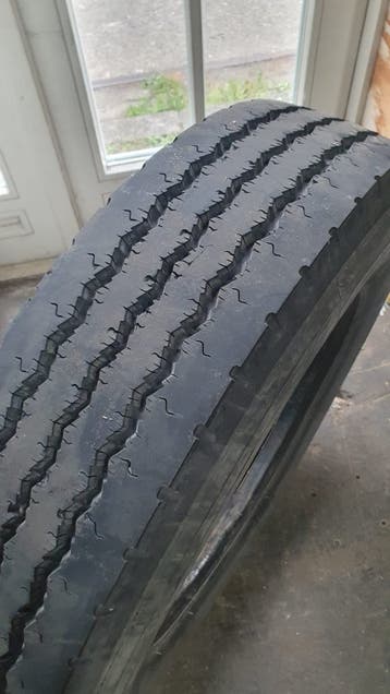 GRATIS MICHELIN TYRE 8R 17.5 MERCEDES DUDO 508 608
