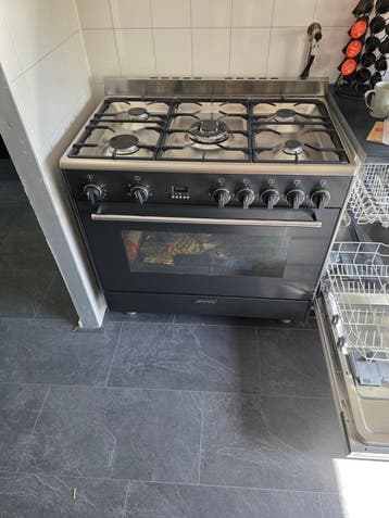 Smeg fornuis met defecte oven - gasbranders werken nog