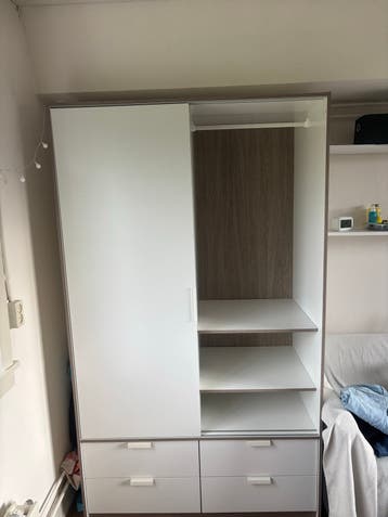 IKEA Trysil kledingkast met schuifdeuren en lades