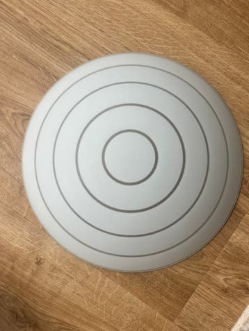 GRATIS 2X IKEA plafondlampen