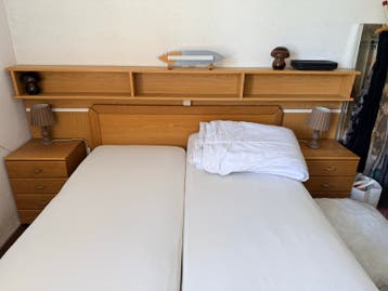 Tweepersoonsbed 140x200 met elektrische lattenbodems