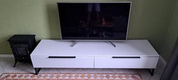 Gratis televisiemeubel!