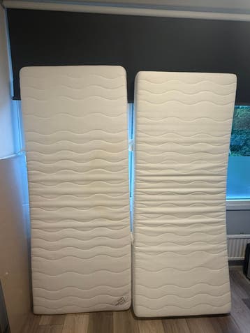 Twee matrassen 80x200 gratis ophalen