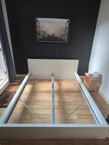 IKEA MALM bedframe 160x200 (gratis af te halen)