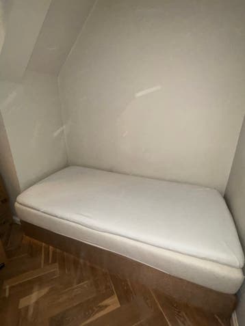 GRATIS - bed 90x200 cm met matras, topper en molton