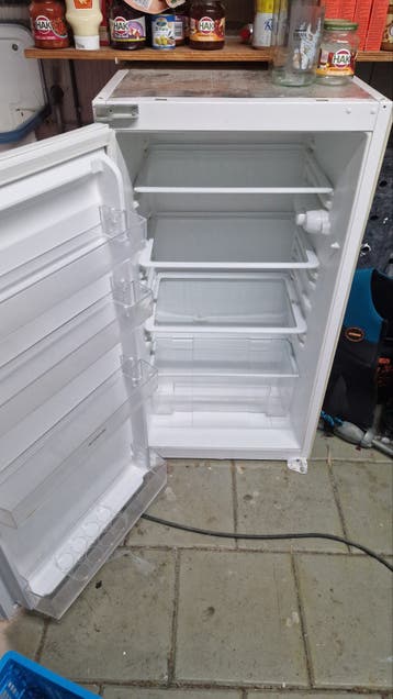 Inventum IKK1022S koelkast - defect