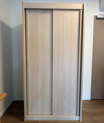 Gratis kledingkast