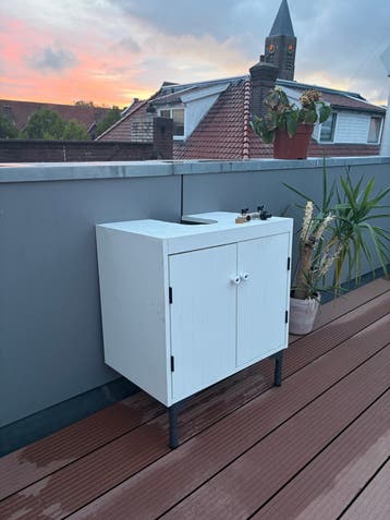 Badkamer kastje met wasbak uitsparing