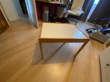 IKEA LÄTT kinder tafel - Ideaal voor spelen en knutselen