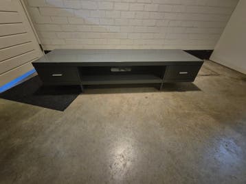 TV-kast gratis af te halen