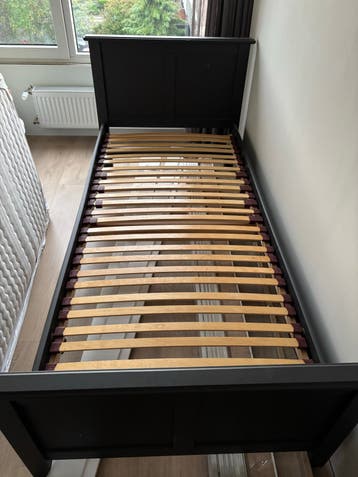 Eenpersoonsbed met lattenbodem