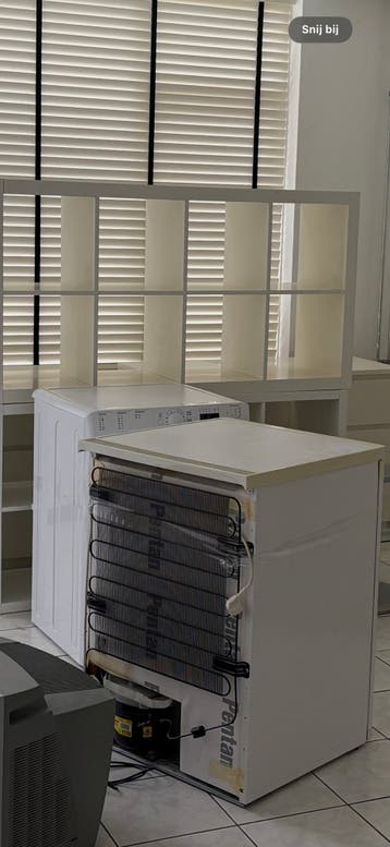 Wasmachine en droger in 1. Alleen zondag gratis af te halen.