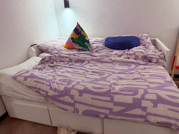 IKEA bed met lades - uitschuifbaar